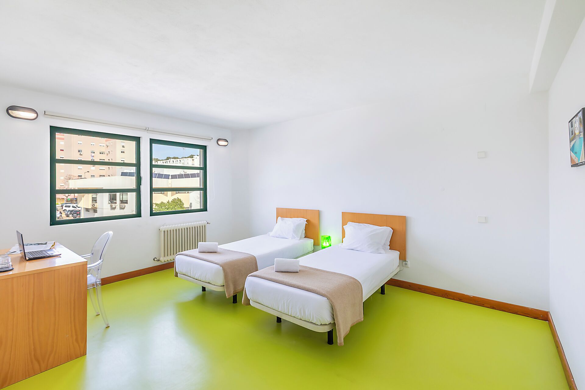 Quarto duplo | Wi-Fi de cortesia, roupa de cama