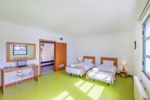 Twin Room, Accessible | Wi-fi percuma, cadar katil 