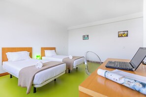 Twin Room | Free WiFi, bed sheets - HI Castelo Branco - Pousada de Juventude - Hostel (Castelo Branco)