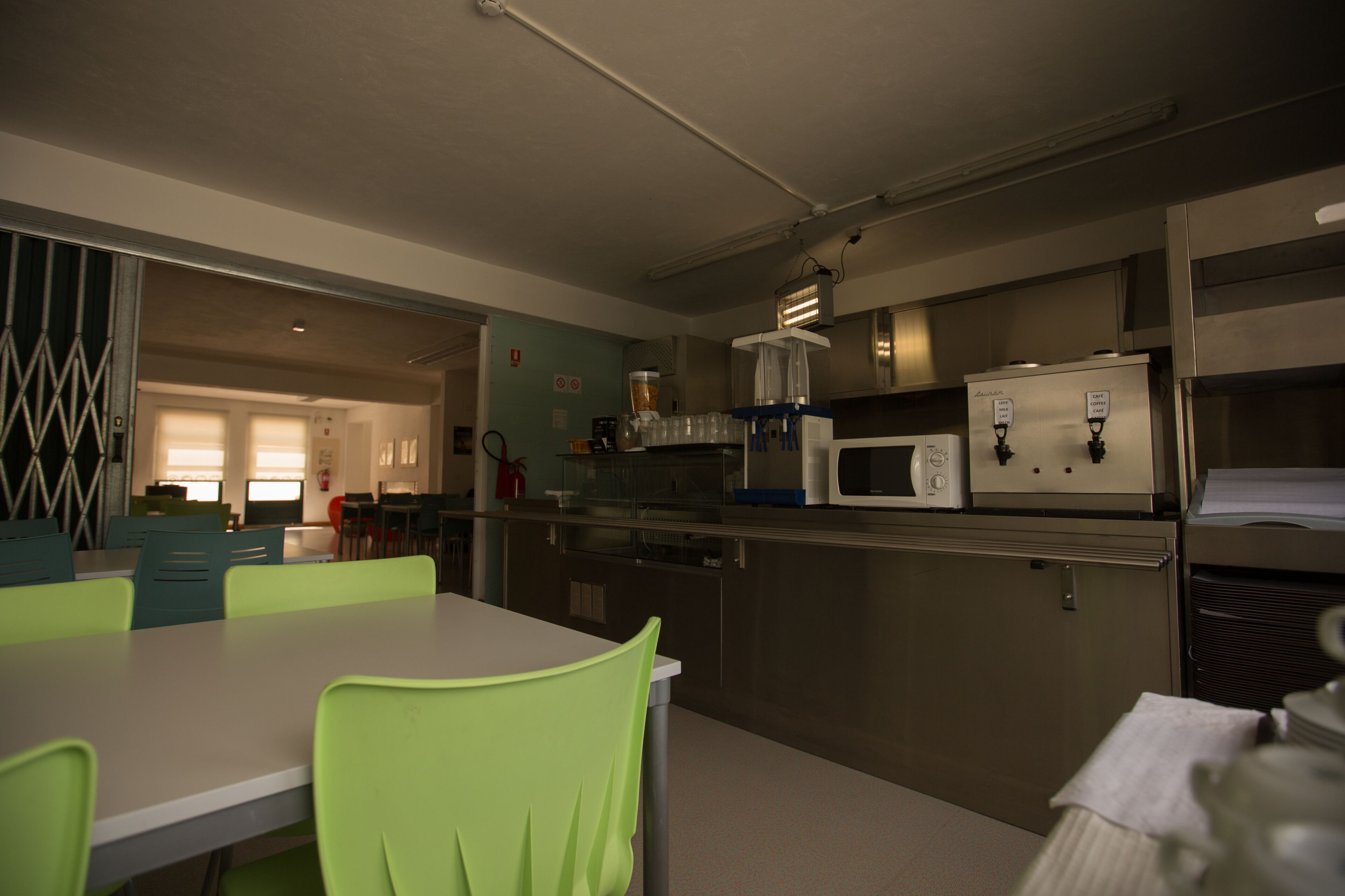 فطور أوروبي مجانًا يوميًا