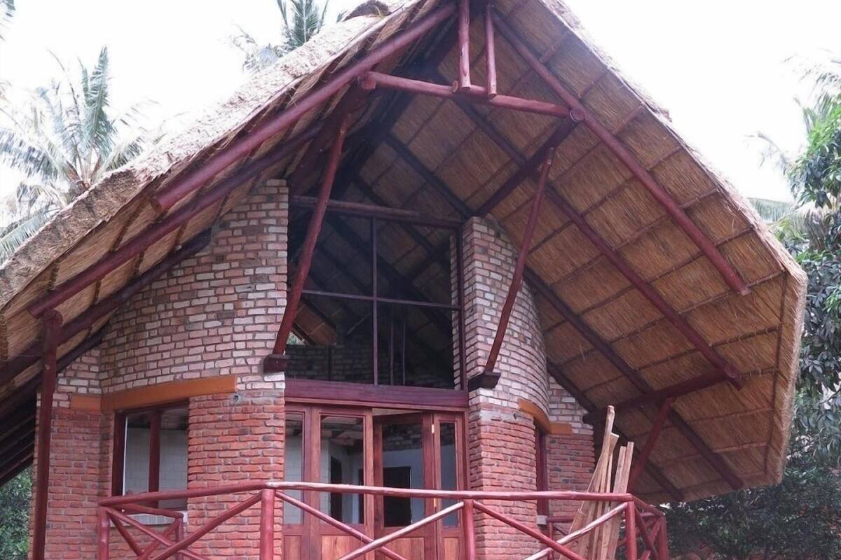 Deluxe Chalet, Multiple Beds, Non Smoking, Mountain View | Premium bedding, bed sheets