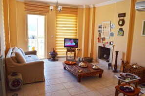 Villa, 3 Schlafzimmer | Wohnzimmer | LCD-Fernseher