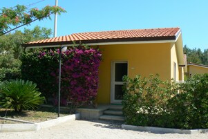 Apartment, 2 Bedrooms | Terrace/patio