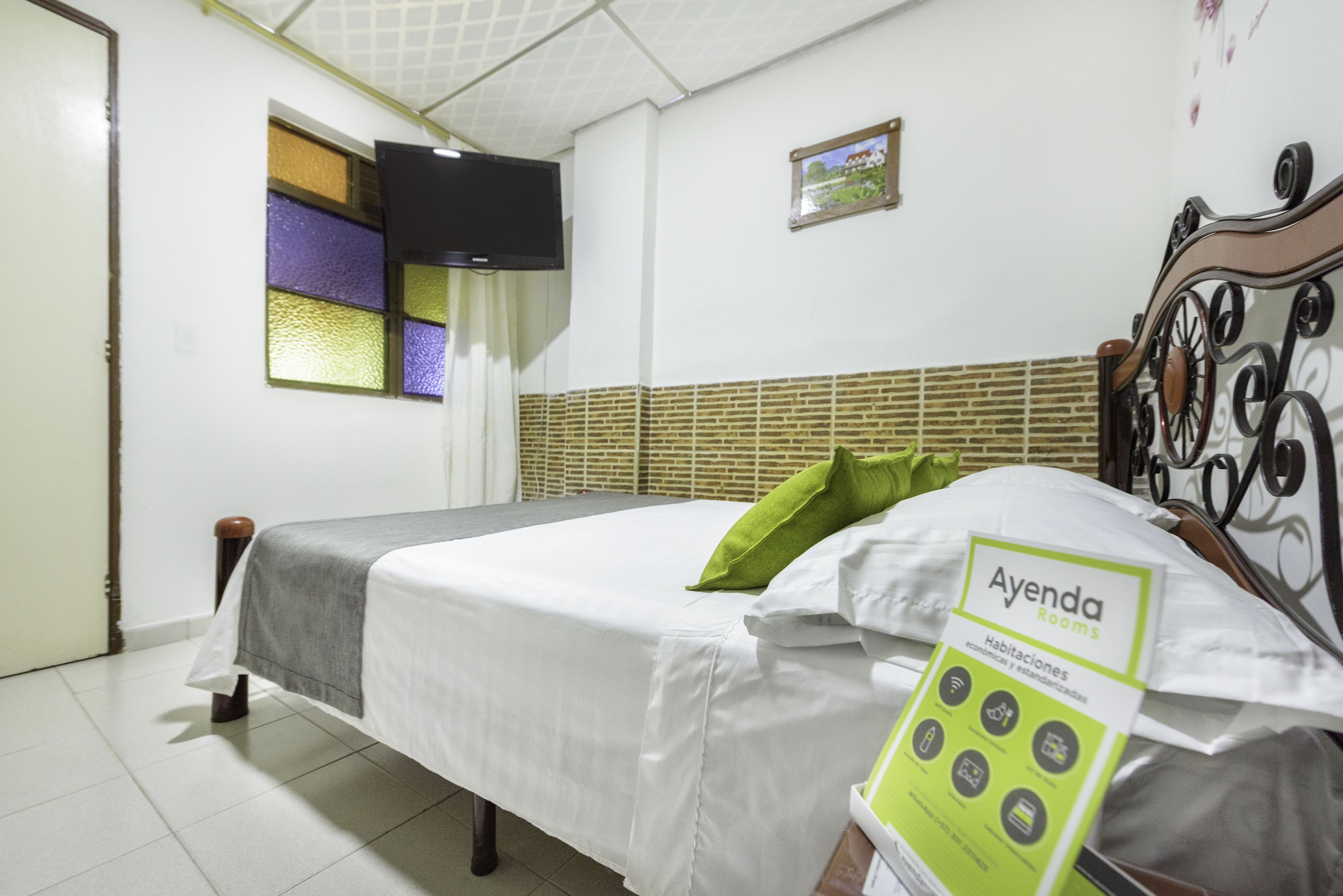 single room, 1 single bed, non smoking | free wifi, bed sheets, wheelchair access