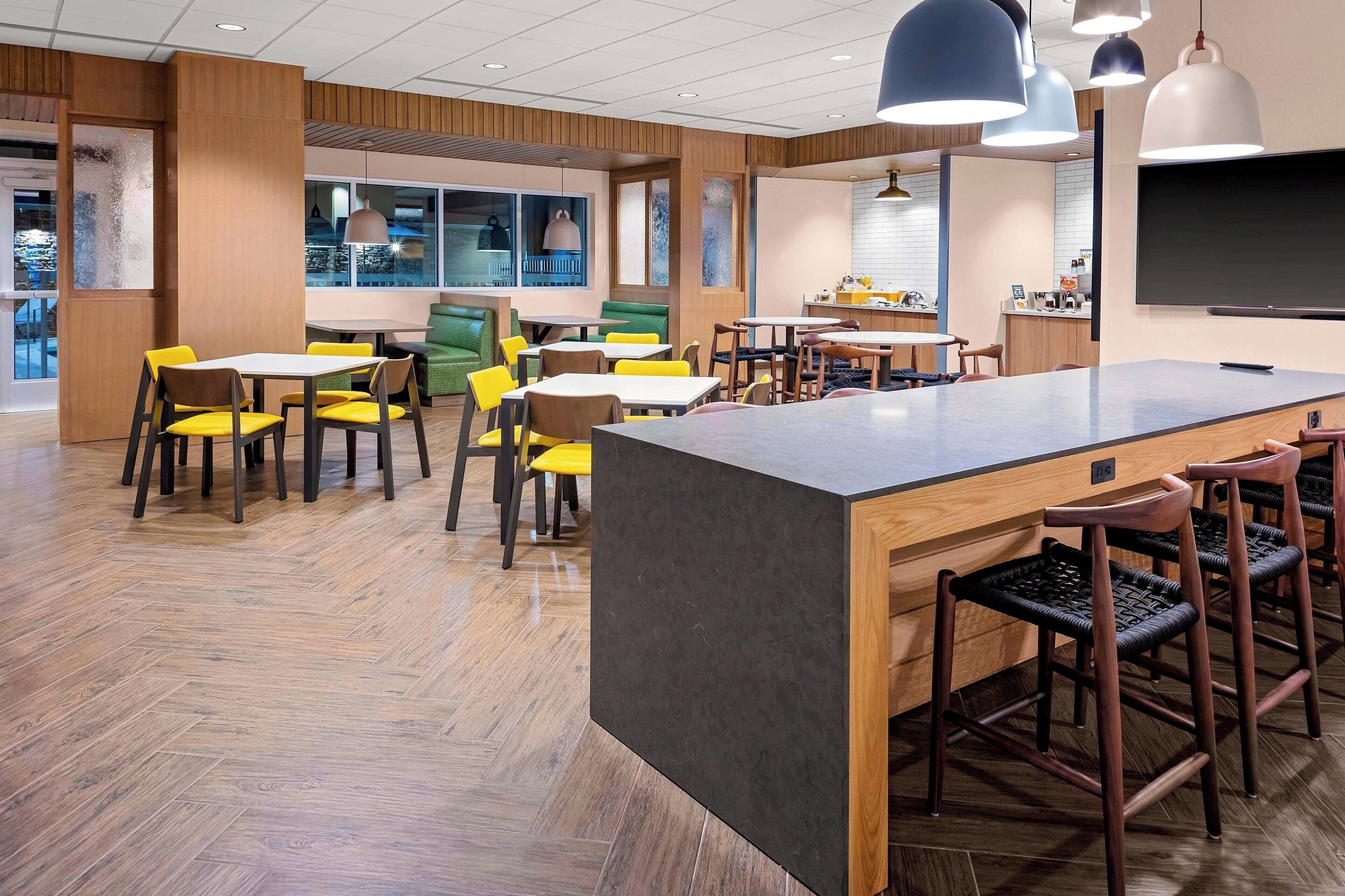 free daily continental breakfast