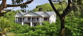 Fijian Oasis