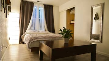 Free WiFi, bed sheets