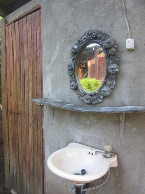 シャワー、タオル