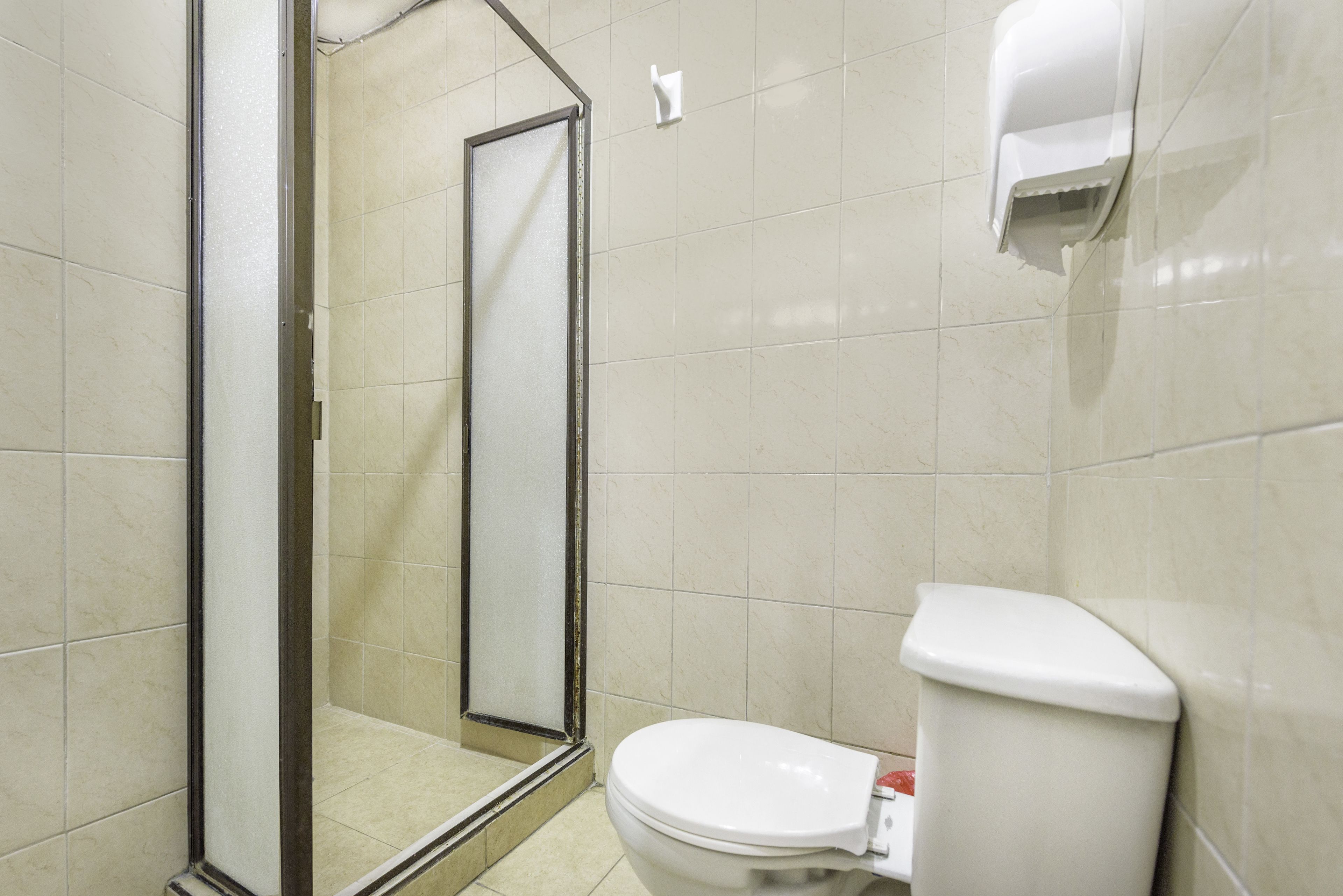 single room, 1 single bed, non smoking | bathroom | shower, free toiletries, towels