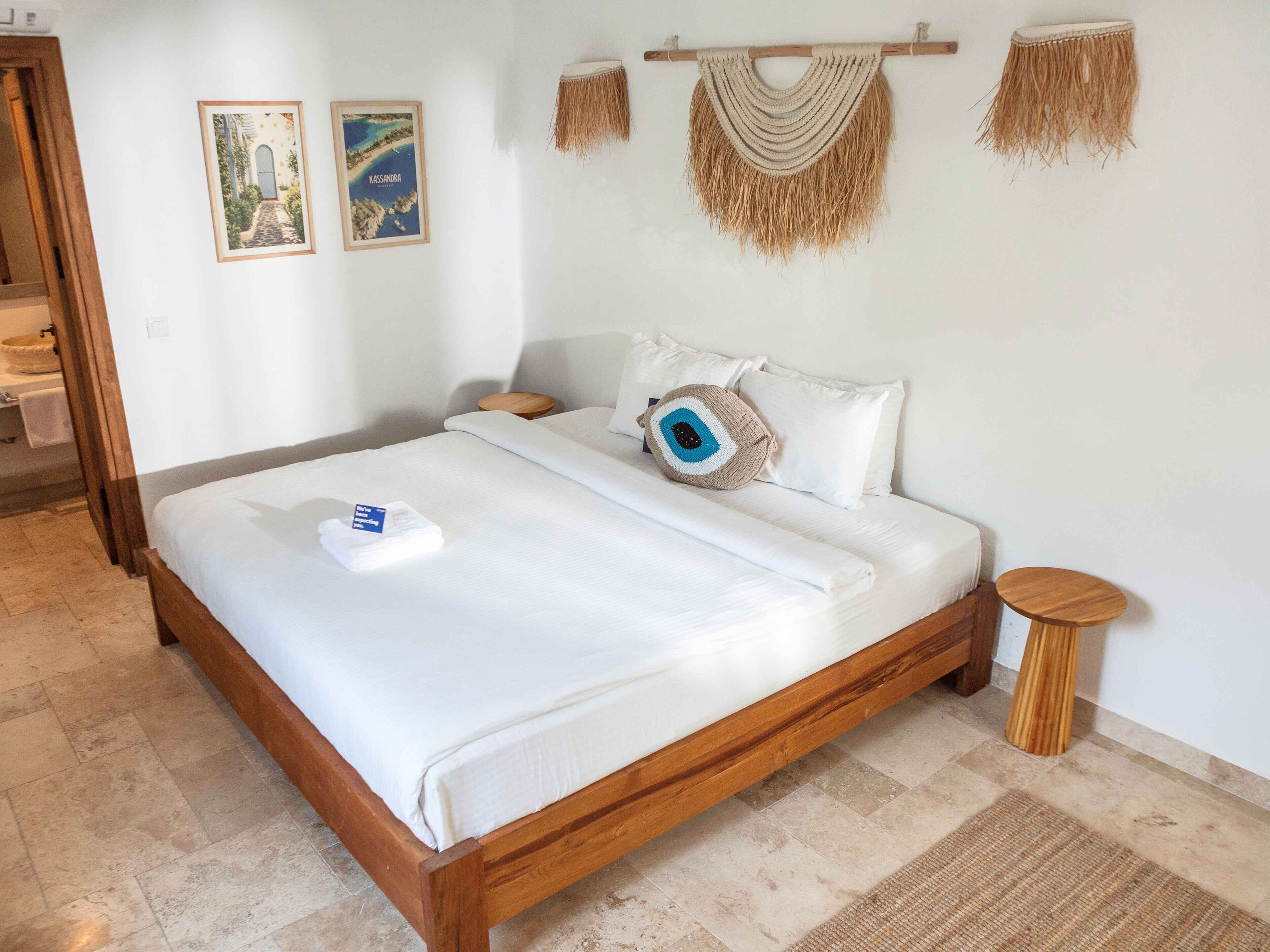 Deluxe Oda, Sigara İçilmez, Bahce Manzaralı  | 高級寢具、Tempur-Pedic 床墊、迷你吧、客房內保險箱