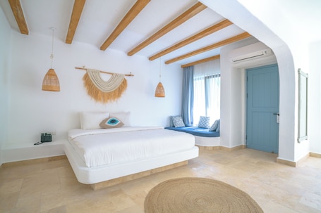 Exclusive Room, Pool View | Premium bedding, Tempur-Pedic beds, minibar, in-room safe