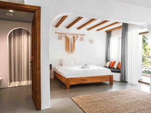 尊爵客房, 泳池景觀 | 高級寢具、Tempur-Pedic 床墊、迷你吧、客房內保險箱