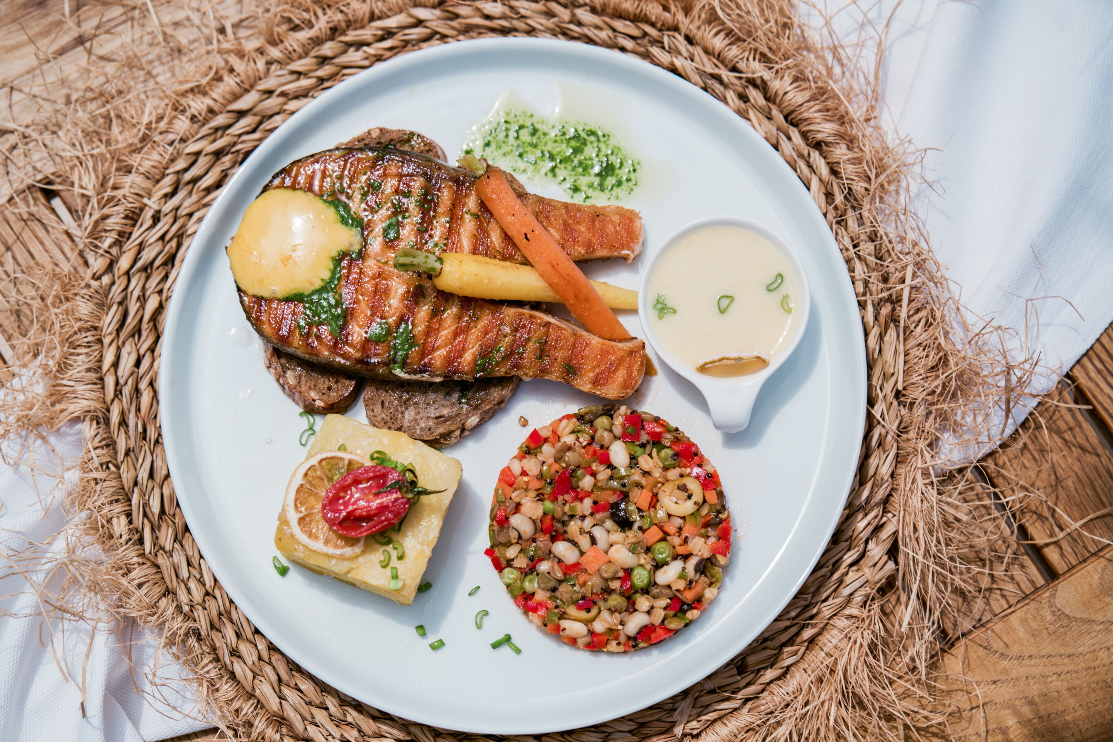 breakfast, lunch and dinner served