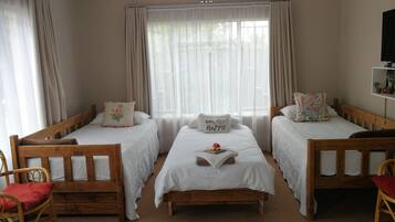 Apartment, 1 Schlafzimmer | Schreibtisch, schallisolierte Zimmer, Bügeleisen/Bügelbrett