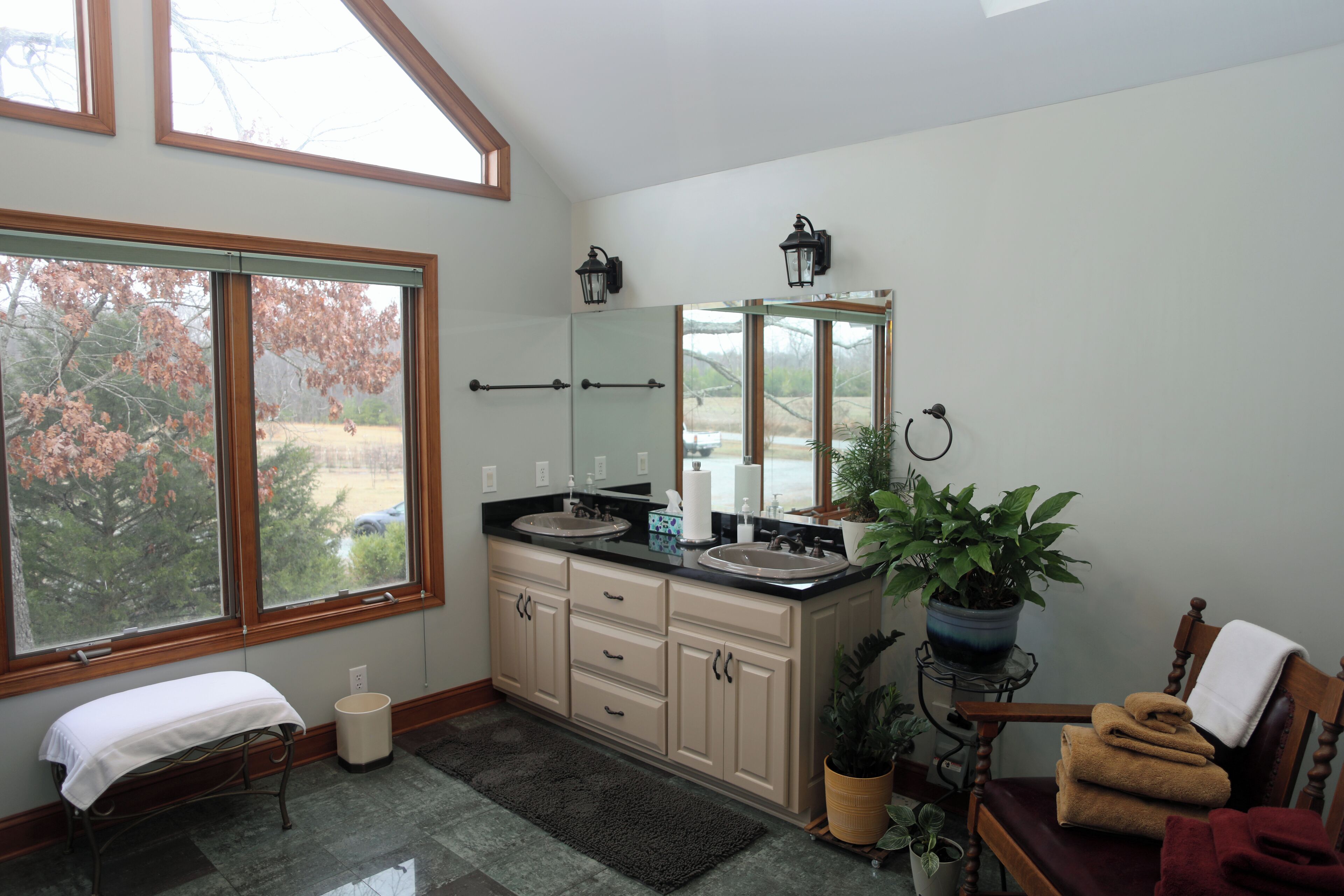 Deluxe Single Room, 1 Katil Raja (King), Non Smoking | Bilik Mandi | Kelengkapan dandanan diri percuma, pengering rambut, tuala disediakan 