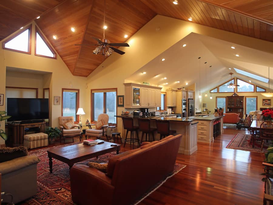 Free daily full breakfast