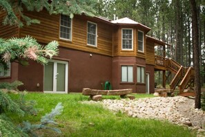 Property grounds - Telles House (Angel Fire)