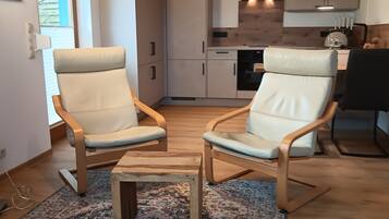 KĂŒhlschrank, Ofen, Herdplatte, GeschirrspĂŒler