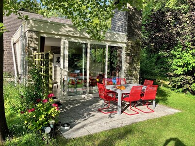 Cozy holiday home in the child-friendly holiday park Aquadelta / Hoogerwerf