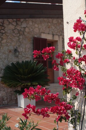 Exterior detail - Natural stone finca Can Saguer near Alcudia/Pollenca (Alcudia)