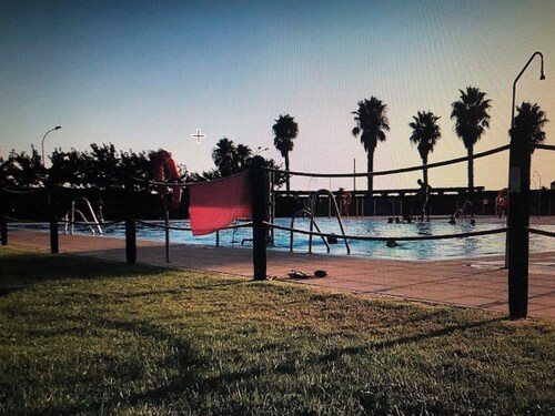 Holiday house with pool for 5 to 6 persons