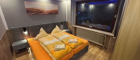 1 bedroom, free WiFi, bed sheets