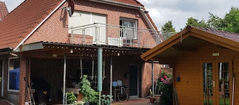 Bright, friendly apartment with balcony for rent