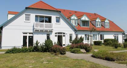 Strandnahe Ferienwohnung mit Meerblick