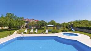 Piscina a l'aire lliure