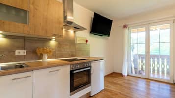 Réfrigérateur, four, plaque de cuisson, lave-vaisselle