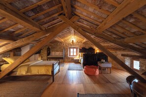 2 slaapkamers, een strijkplank/strijkijzer, wifi, beddengoed