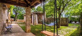 Holiday house Una * 1000 m2 secluded garden, BBQ, free WiFi