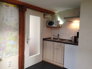 Fridge, microwave, coffee/tea maker, electric kettle