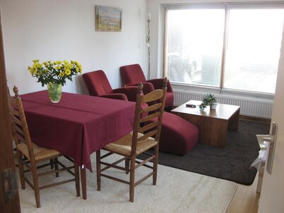 House, in a quiet area, 300 m from the beach and 50 m from the center