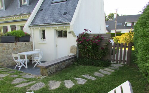 Studio between sea and countryside