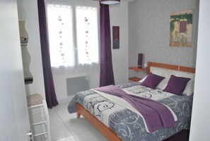 2 bedrooms, iron/ironing board, WiFi - 150m FROM THE SEA VERY APPROXIMATE HOUSE 70m² 6 persons (2 bedrooms) (beach fishing. (La Guérinière)