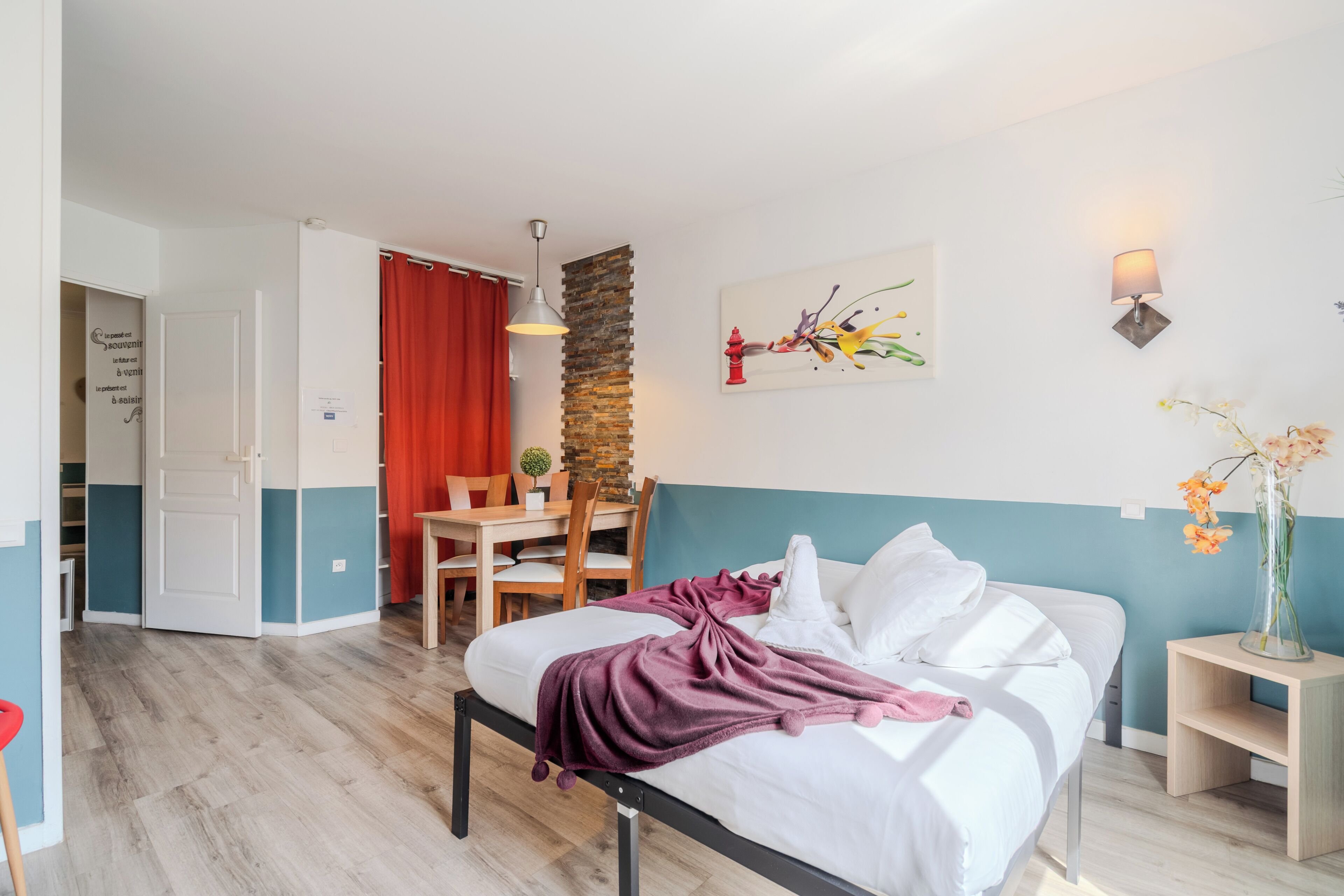 1 chambre, fer et planche à repasser, lit parapluie, Wi-Fi gratuit