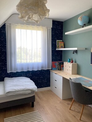 3 chambres, bureau, fer et planche Ă repasser, Wi-Fi gratuit