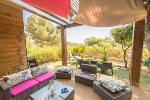 Terrace/patio - Félyvonne, family villa with sea and vineyard view (Hyères)