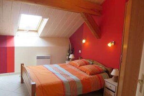 3 bedrooms, iron/ironing board, WiFi