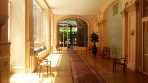 Meublé 2** (2024) Résidence Sarciron, Duplex RDC surélevé 40m²