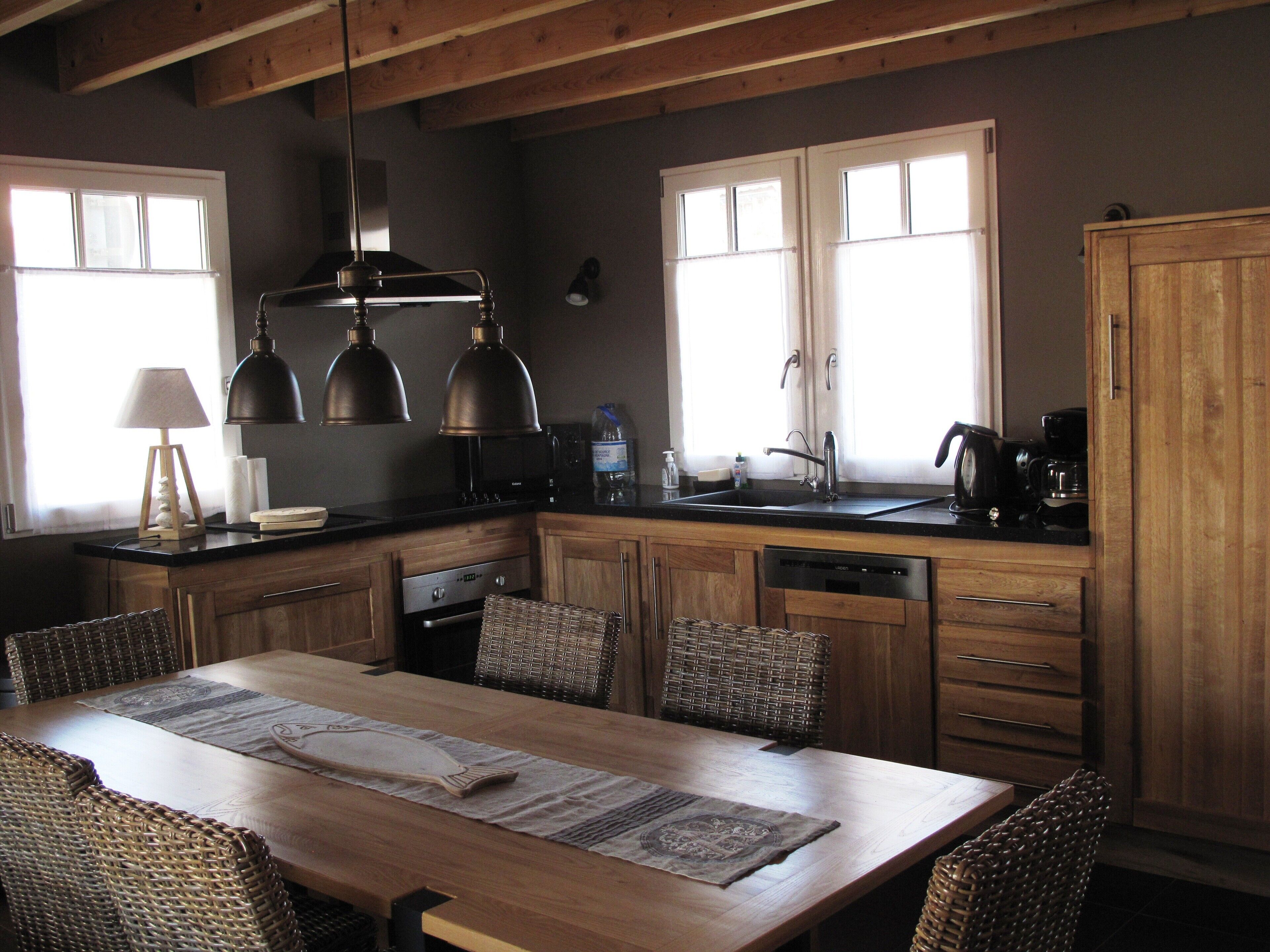 Salle à manget et cuisine