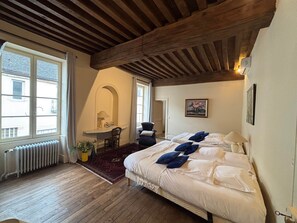 3 間睡房、Wi-Fi、床單