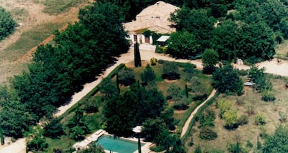 Charming Provençal house 'La Boussone' in the heart of Provence