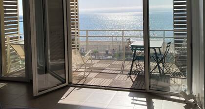 F1 1. rivi EXCEPTIONAL SEA VIEW