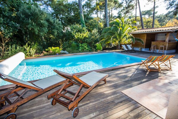 Outdoor pool, a heated pool