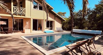 Villa 4* CAPBRETON, piscine chauffée entre plage et foret, 3 min de la plage