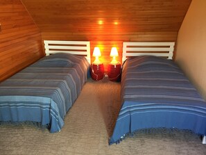 2 dormitorios, tabla de planchar con plancha, wifi