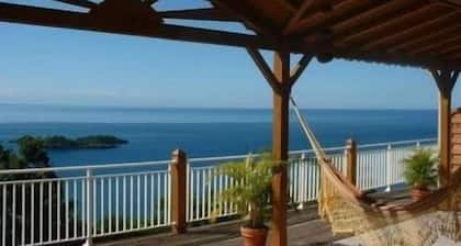 GITES LA MARLYSE, Exceptional view of the Caribbean Sea