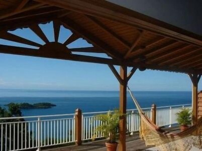 GITES LA MARLYSE, Exceptional view of the Caribbean Sea